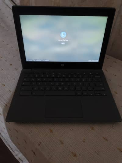 Laptop Chrome Book Condition 10/10
