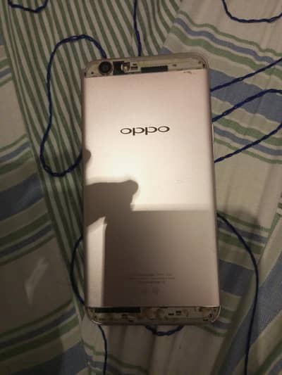OPPO F1s