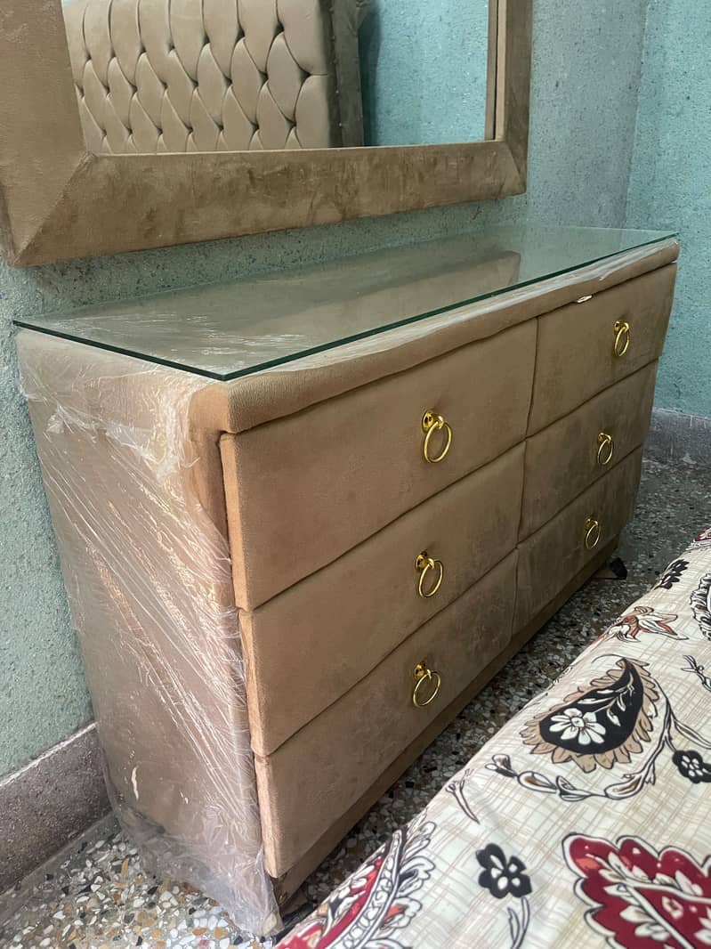 King size bed+ Dressing table 1