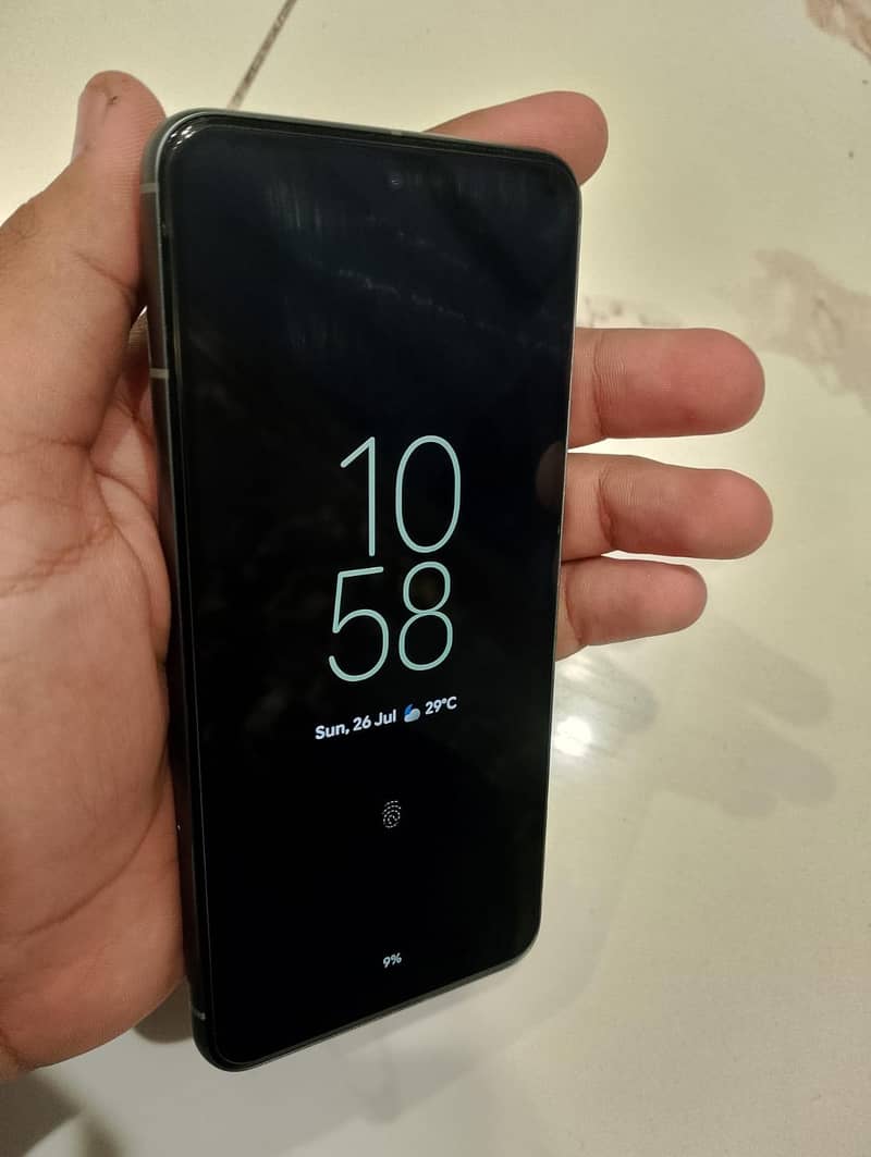Google Pixel 8 5