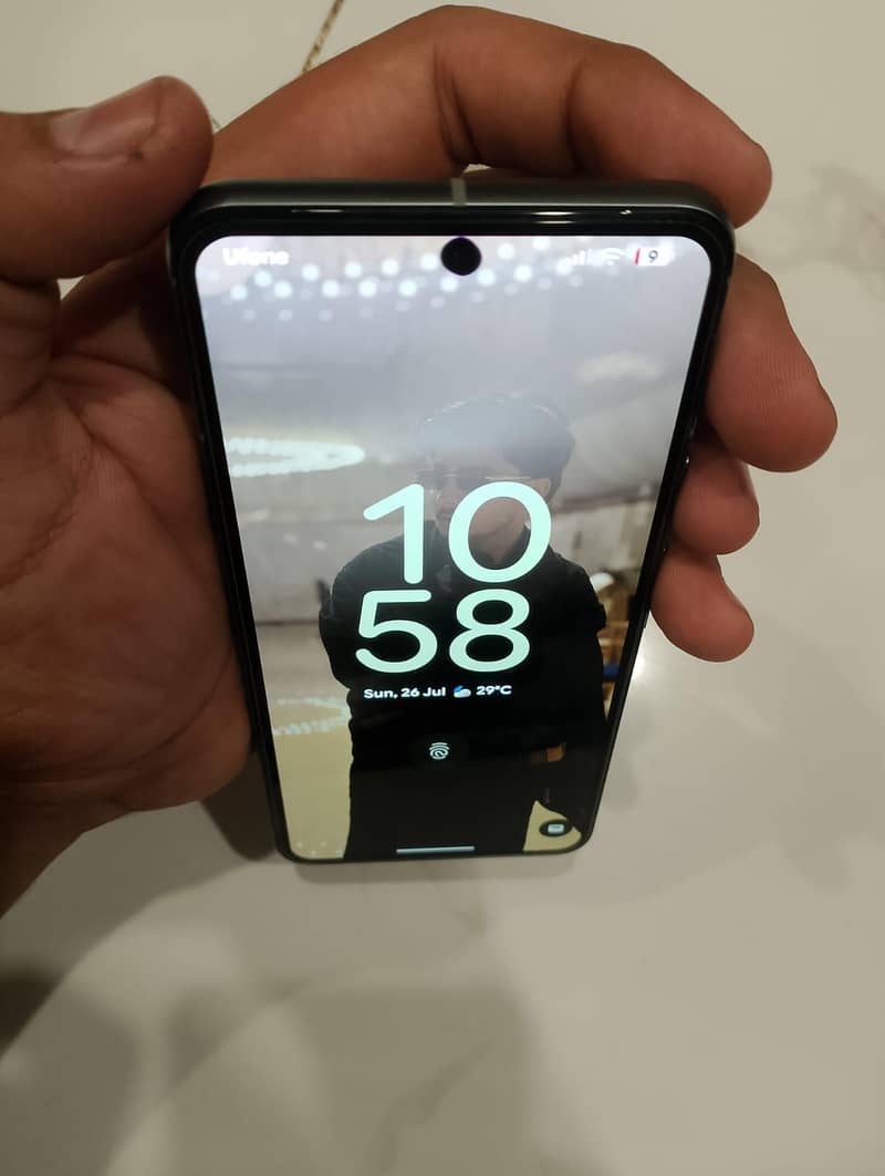 Google Pixel 8 6