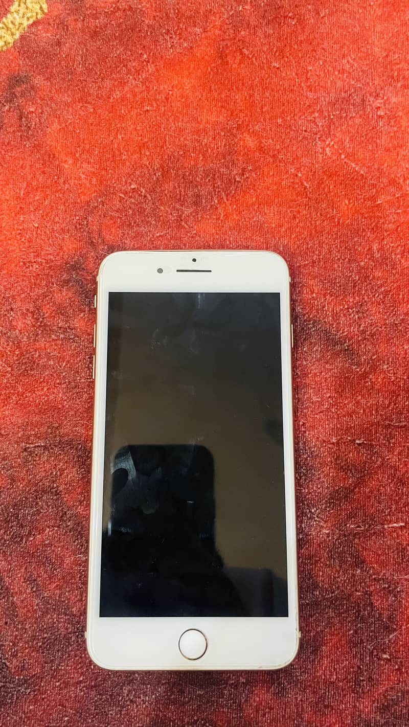 Apple iPhone 8 Plus 1