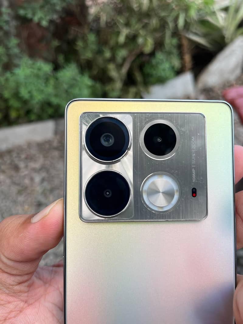 Infinix Note 40 7