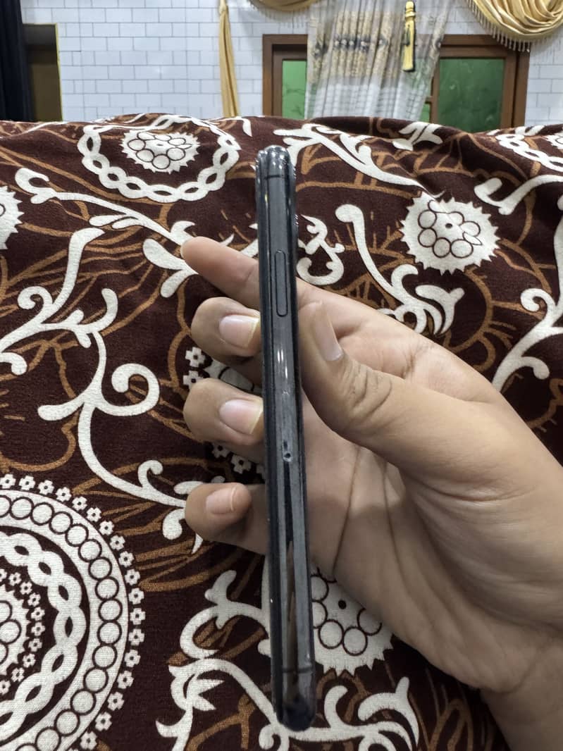 IPHONE 11 PRO 3