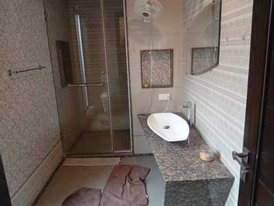Kanal Stylish Bungalow Available For Rent