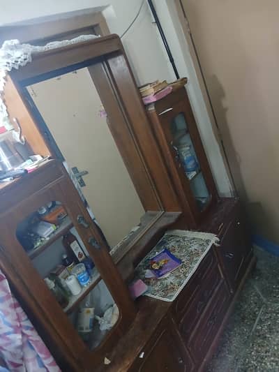 dressing table