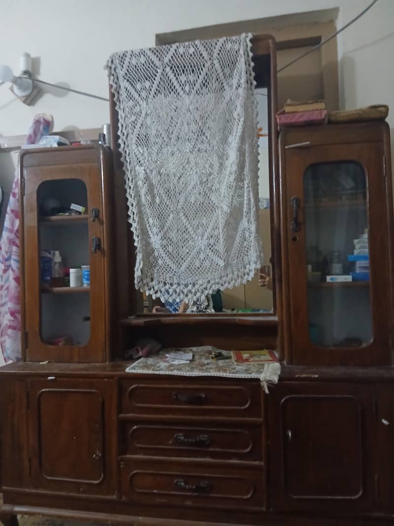 dressing table 1