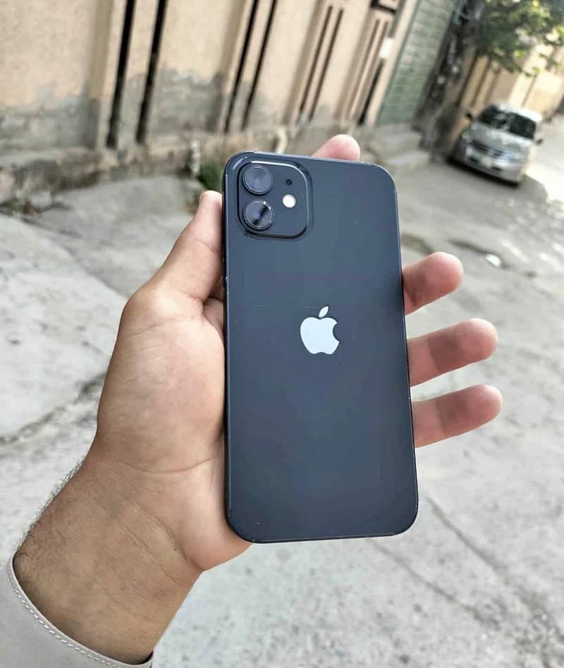 Apple iPhone 12 5