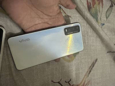 Vivo y20