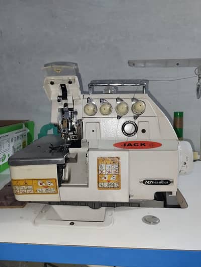 Peco Over Lack Jack 747 Machine