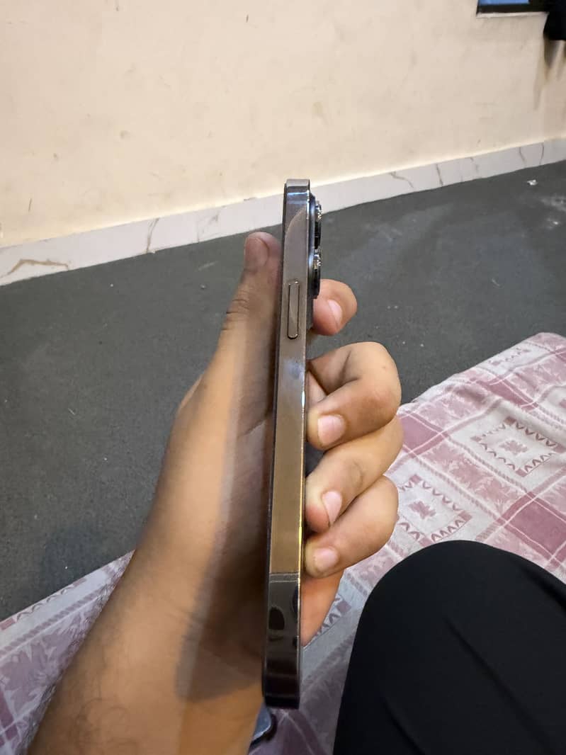 Apple iPhone 13 Pro 5