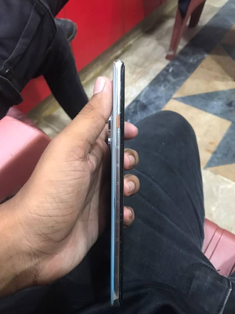 Tecno CAMON 40 Pro 2