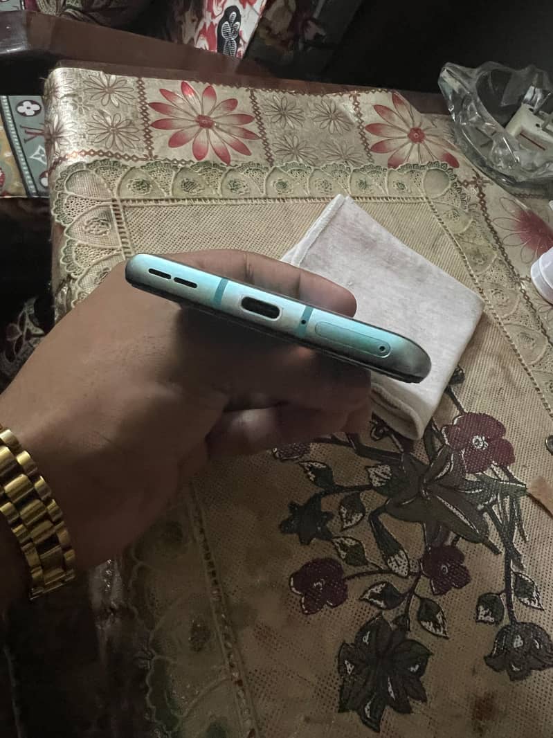 One Plus 8T 3
