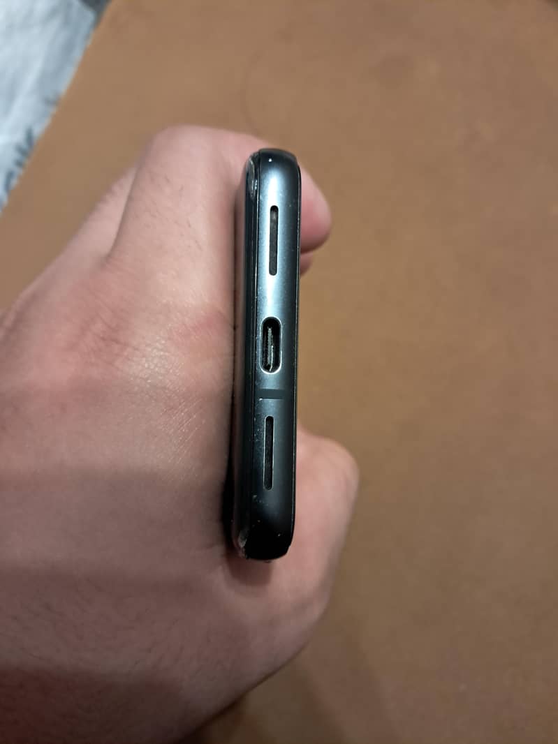 Google Pixel 8 2