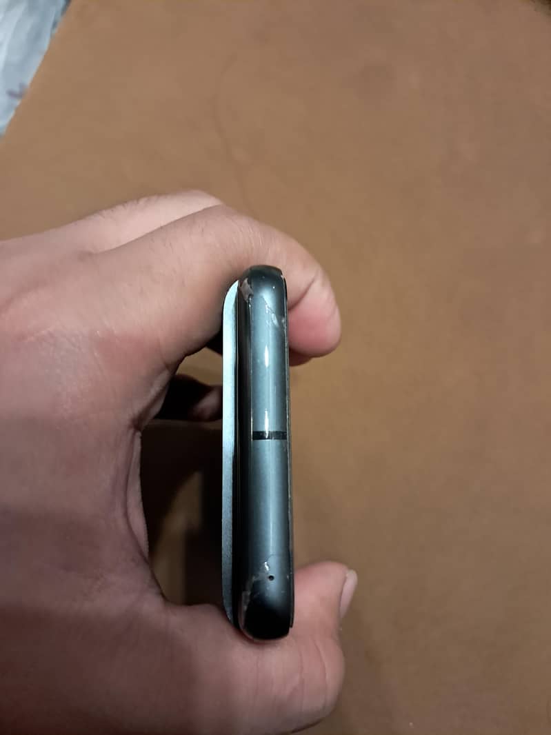 Google Pixel 8 3