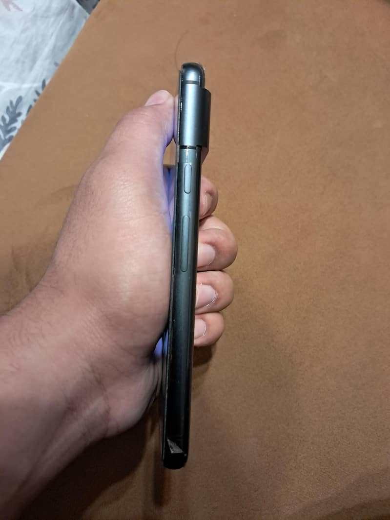 Google Pixel 8 5