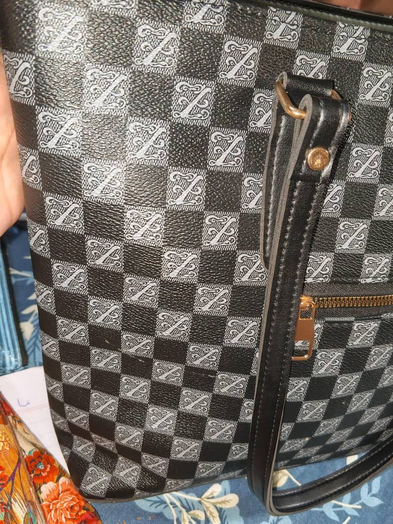 Tote bag 1