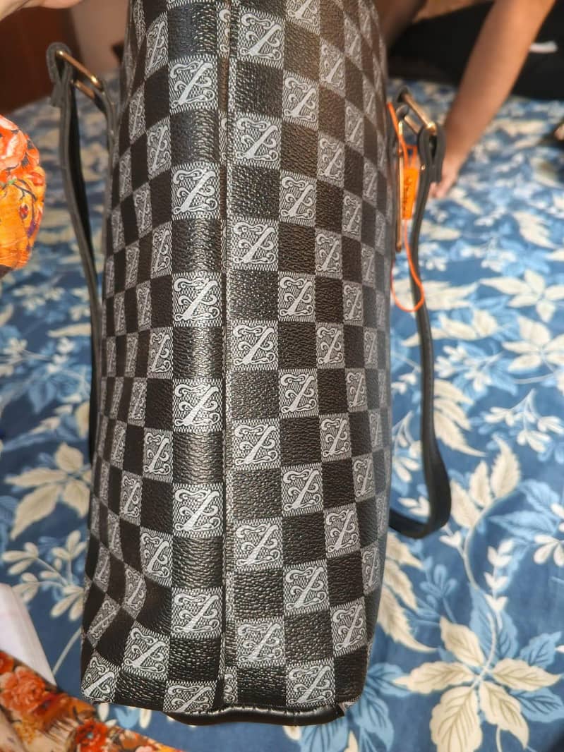 Tote bag 2