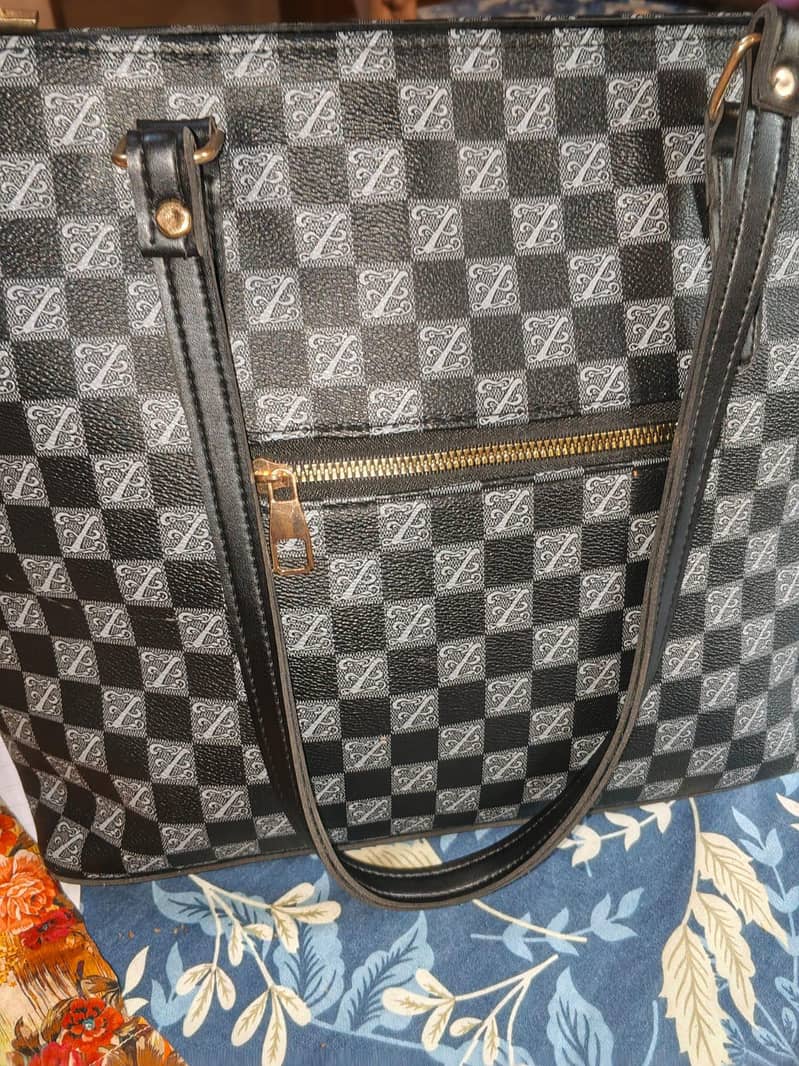Tote bag 3