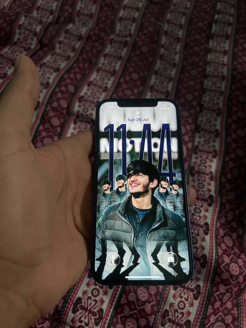 Apple iPhone 12 2