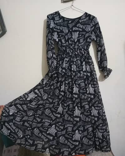 Chiffon maxi (typography printed)