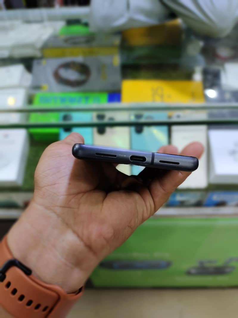 Google Pixel 7 3