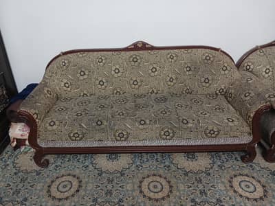 Sofa set 5 seater available for sale