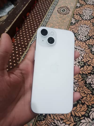 Apple iPhone 15
