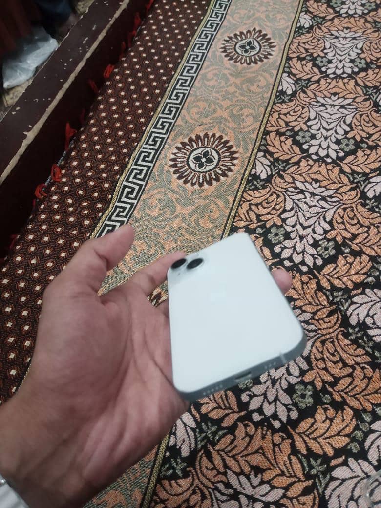 Apple iPhone 15 1