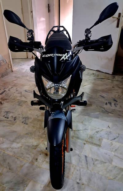 Honda CB150F Special Edition (Silver)