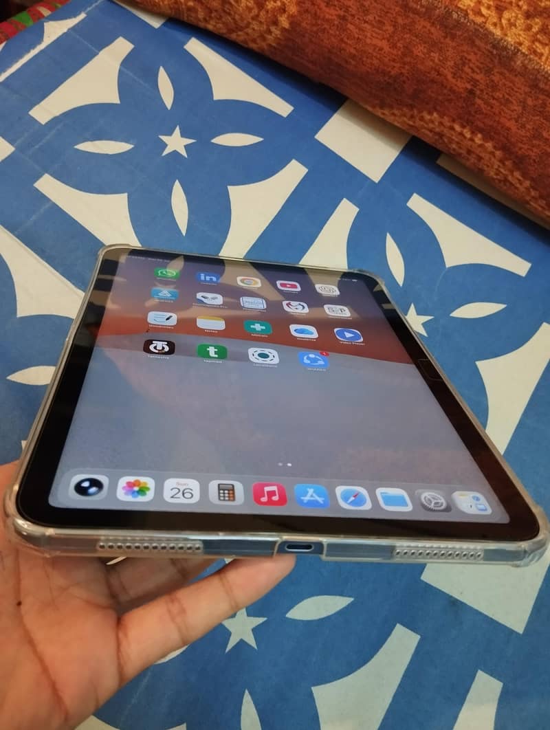 Ipad (A16) 11th Generation 3