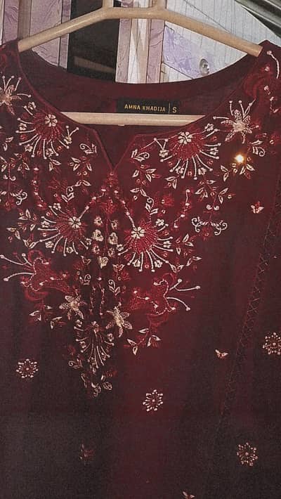Amna Khadija 3 pc cambric suit