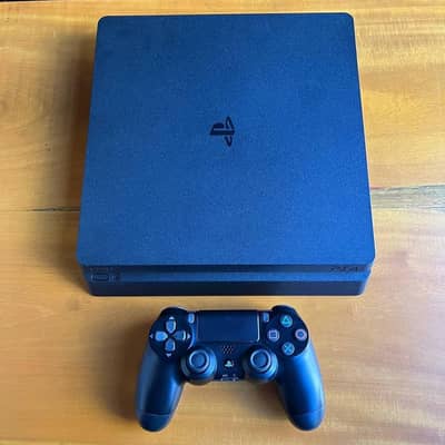 Sony Playstation 4 Slim (BrandNew Condition) Jail Break - 500GB