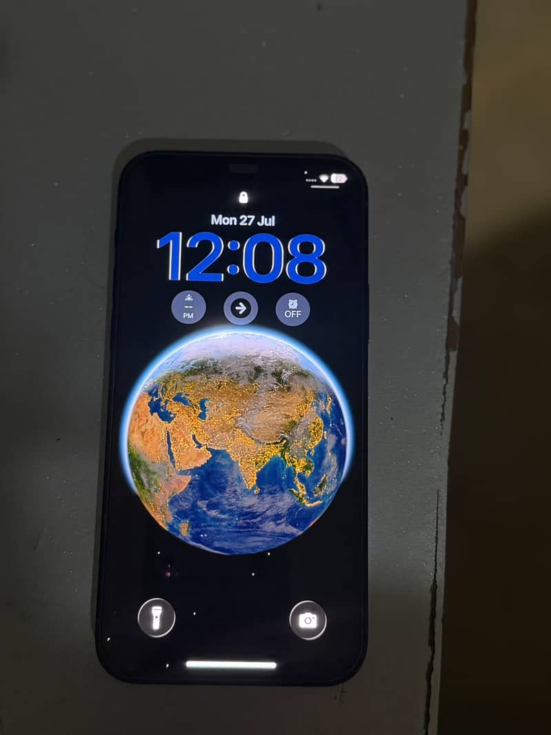 Apple iPhone 12 1