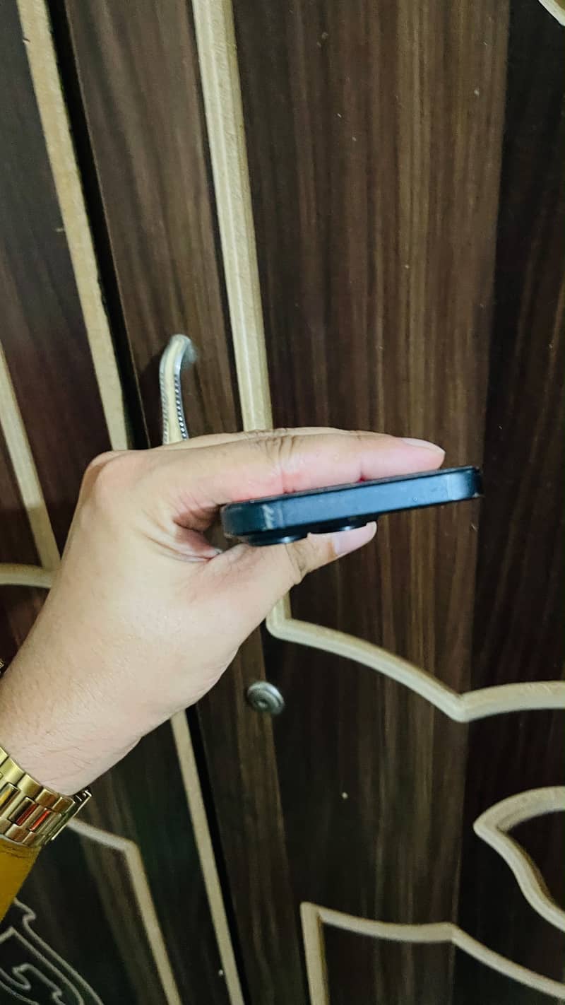 Iphone 15 pro 4