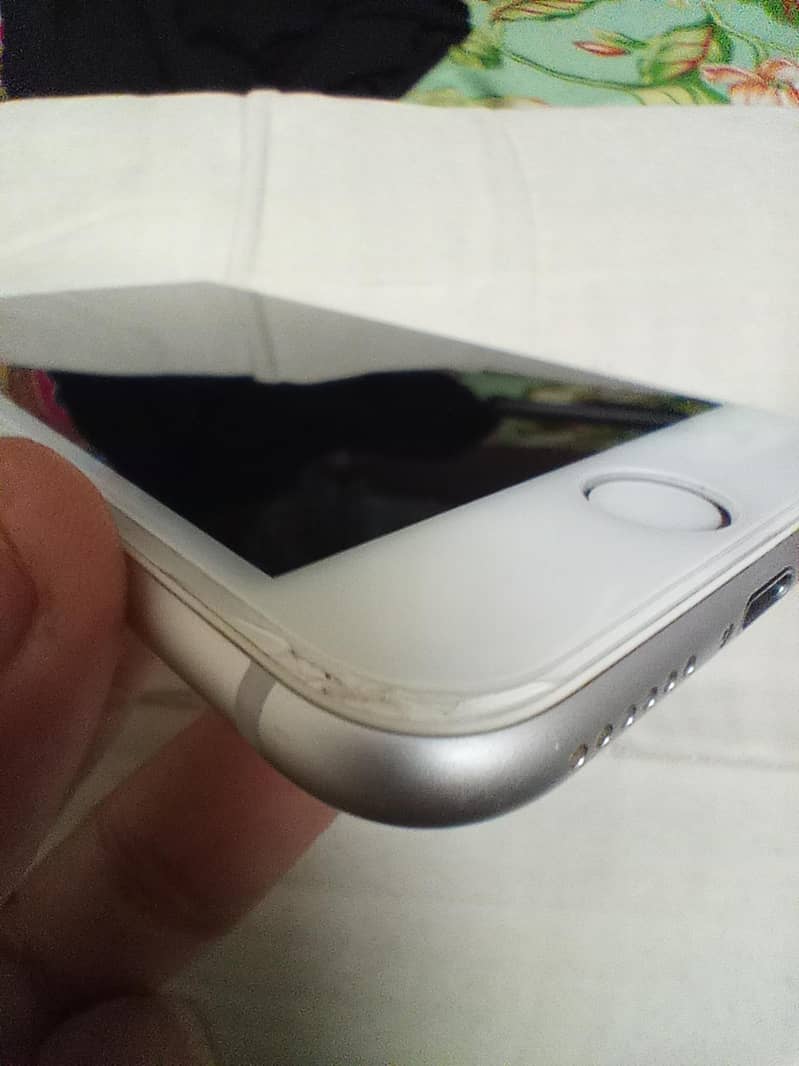 Apple iPhone 8 1