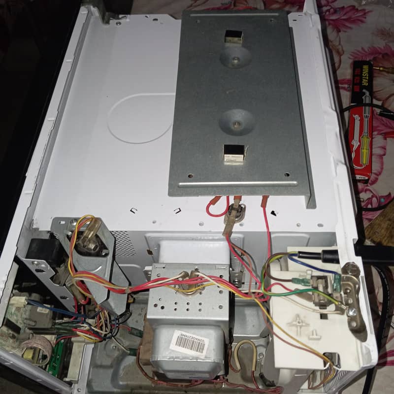 microwave 2