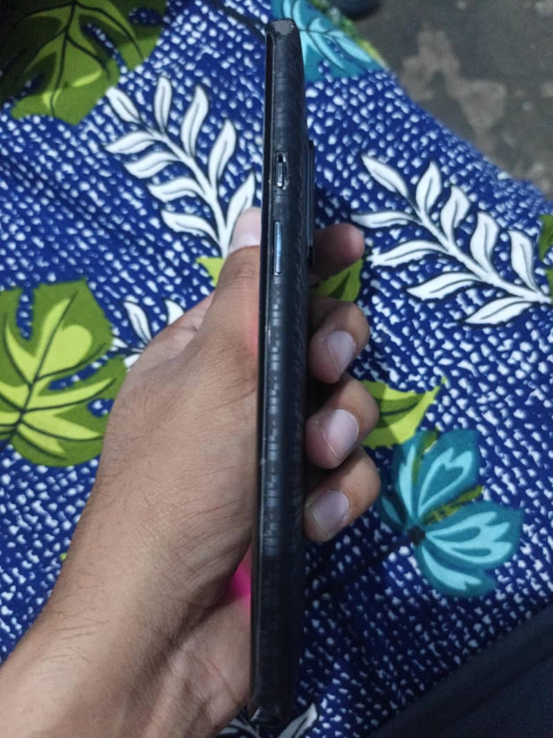 One Plus 8 Pro 3