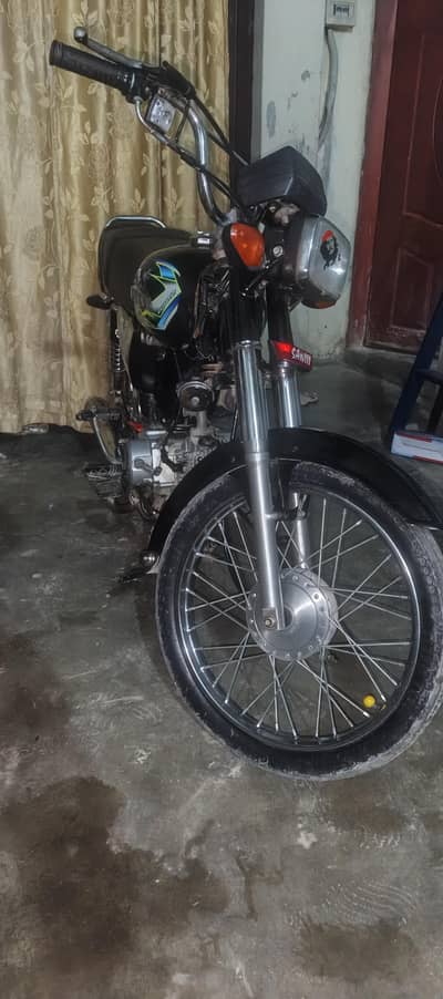ok bike hai 10 by 10 condition hai koi kam nhi hai