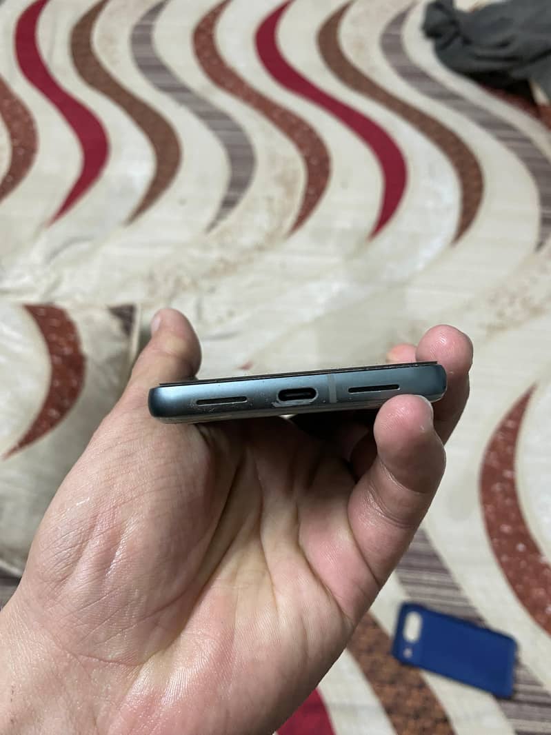 Google Pixel 8 3