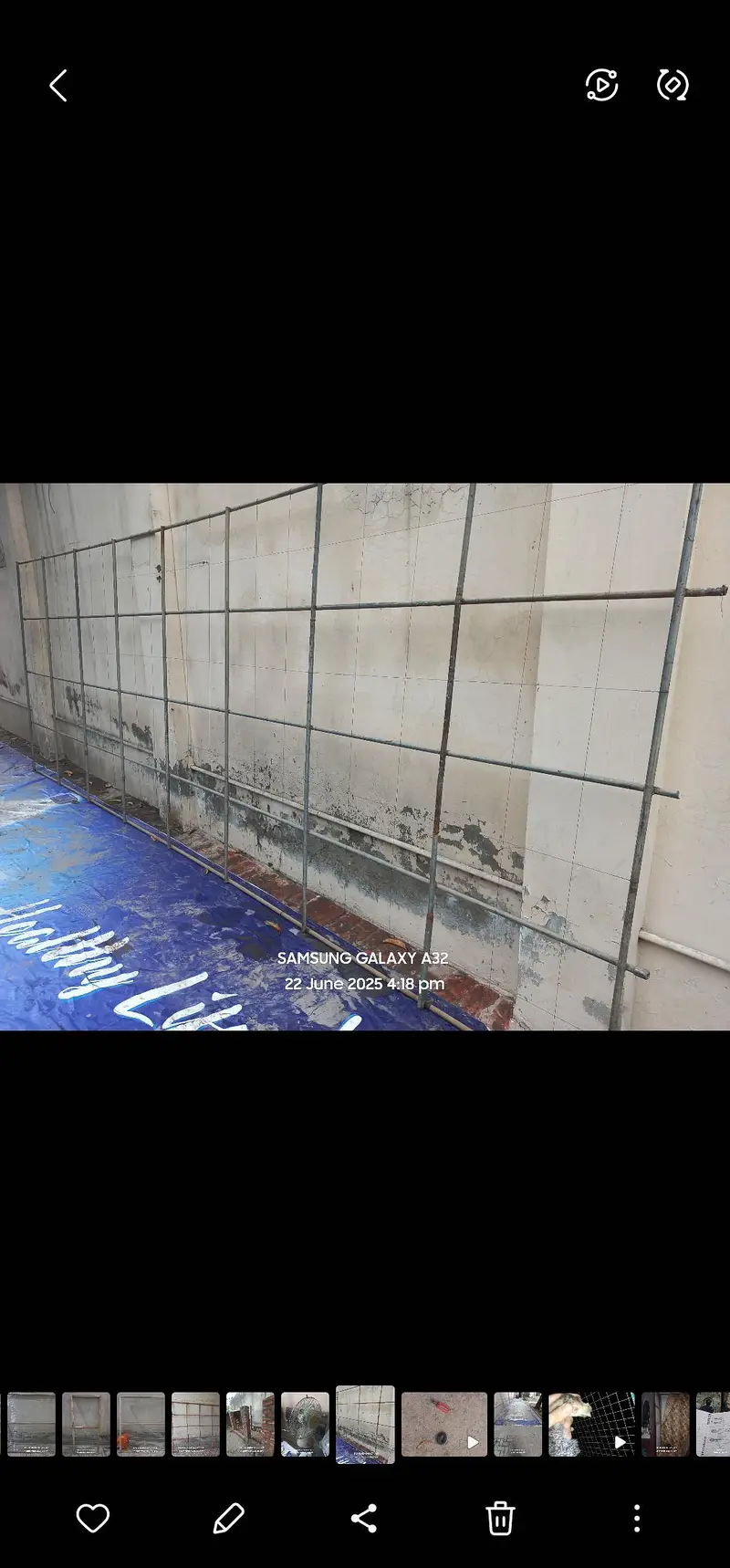 Heavy angle metal frames with metal net and pipes metal frame — photo 6