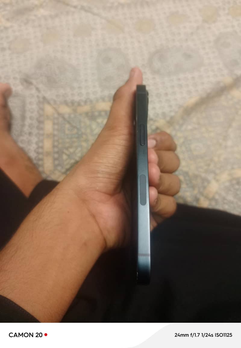Apple iPhone 13 4