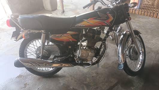 10/10 condition, orignal parts , new tires