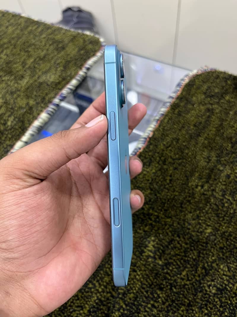 Apple iPhone 16 Plus 3