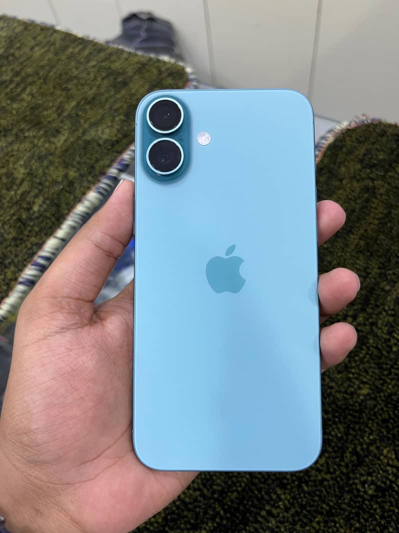 Apple iPhone 16 Plus 4