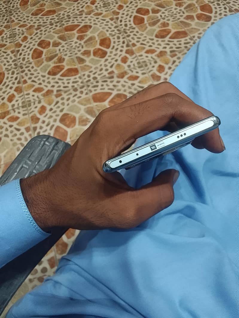 Infinix Zero 40 4