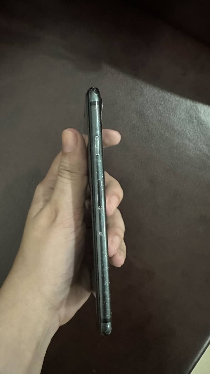 Apple iPhone 7 2