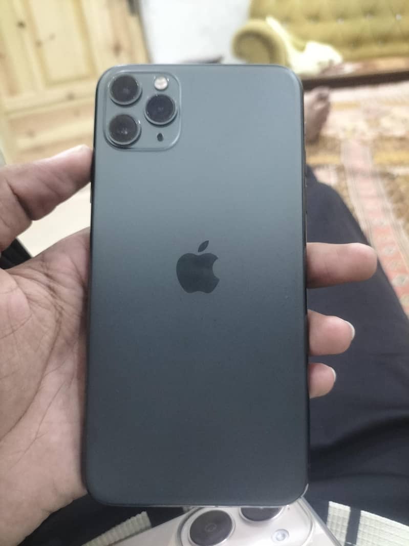 Apple iPhone 11 Pro Max 0