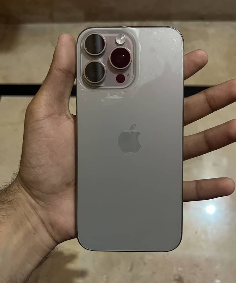iPhone 16 pro max 2