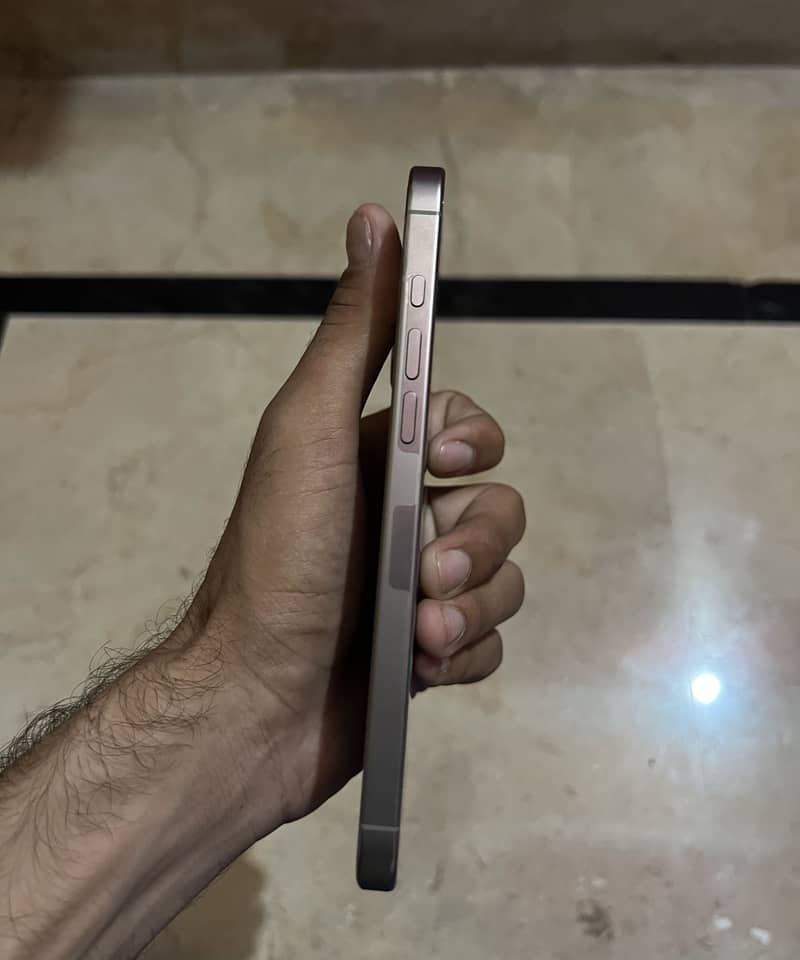 iPhone 16 pro max 5